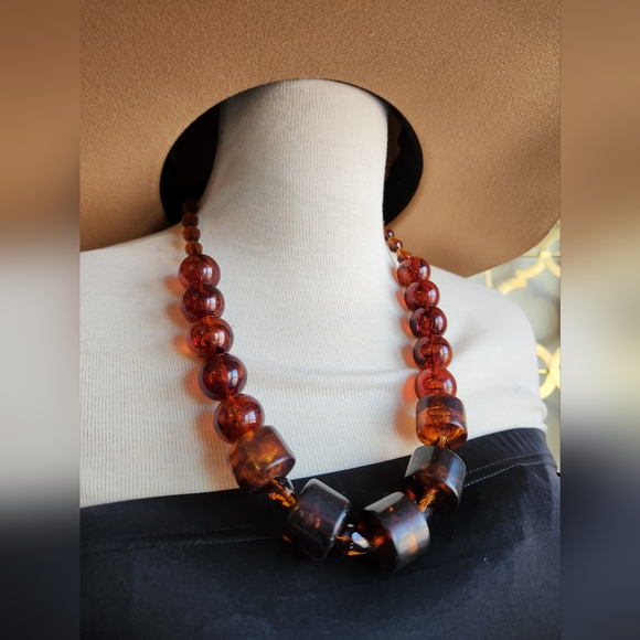 ✨️Chunky Vintage Brown Lucite Necklace - Tortoiseshell✨️ - Picture 6 of 15